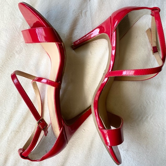 Thalia Sodi Red Patent Leather Strappy Sandals - Picture 1 of 10